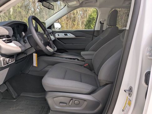 New 2026 Ford Explorer Active image 14