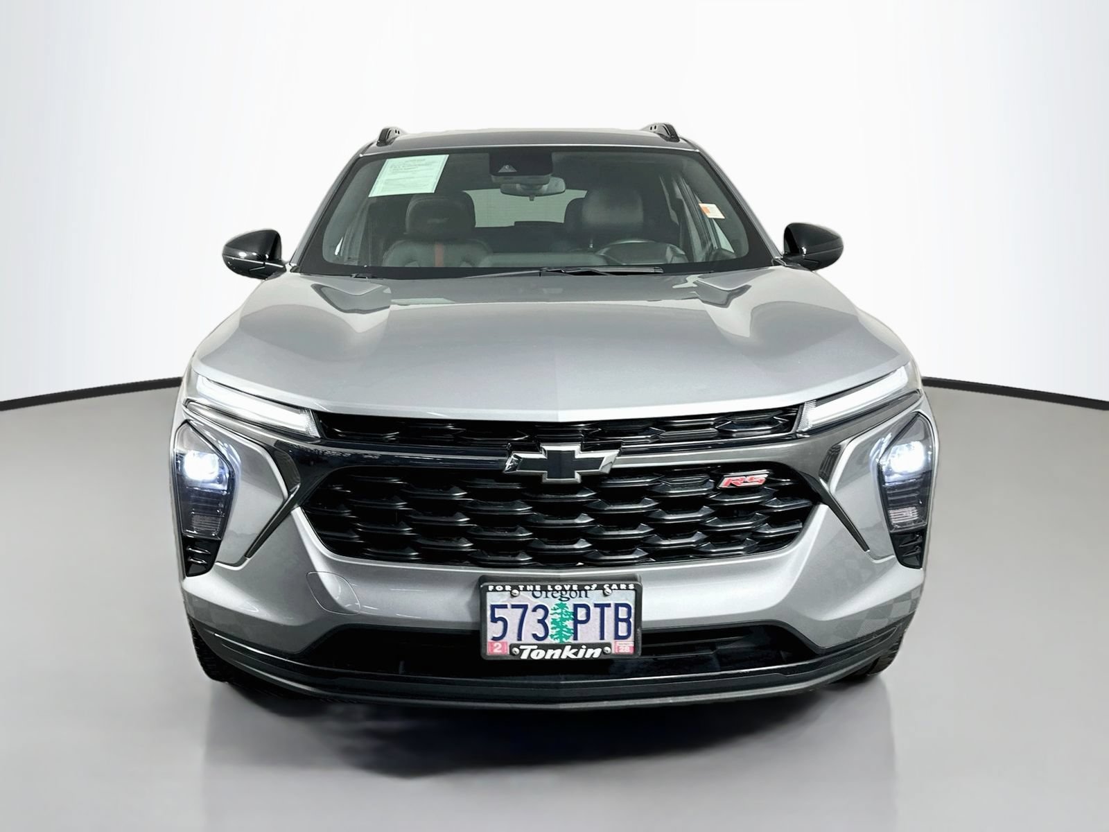 Used 2024 Chevrolet Trax RS w/ Driver Confidence Package FWD image 2