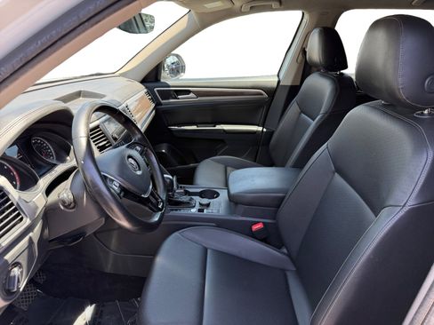 Used 2018 Volkswagen Atlas SE AWD/4WD image 9
