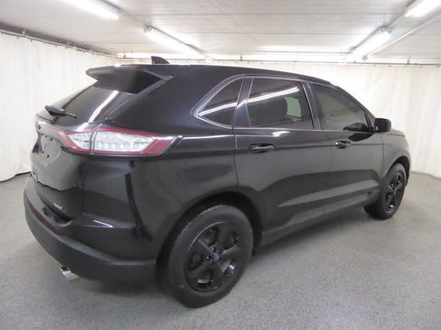 Used 2017 Ford Edge SE image 7