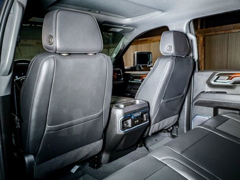 Used 2024 GMC Sierra 2500 Denali w/ Denali Reserve Package image 25