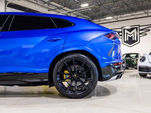 Used 2022 Lamborghini Urus image 16