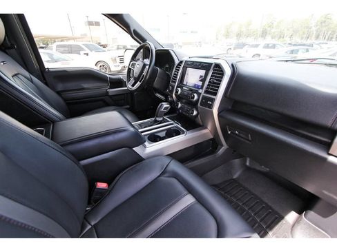 Used 2020 Ford F150 Platinum w/ Equipment Group 701A Luxury AWD/4WD image 30