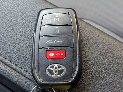 Used 2023 Toyota Tundra SR5 w/ SR5 Convenience Package AWD/4WD image 31