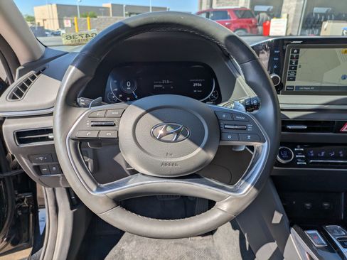 Used 2020 Hyundai Sonata Limited w/ Cargo Package FWD image 17