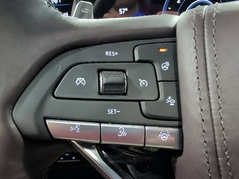 Used 2024 Cadillac Escalade V w/ LPO, ONYX Package image 13