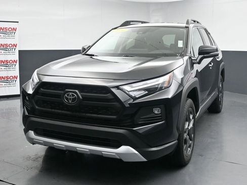 Used 2024 Toyota RAV4 Adventure AWD/4WD image 4