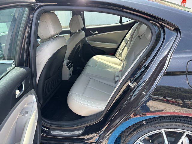 Used 2023 Genesis G70 2.0T RWD image 18
