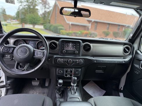 Used 2019 Jeep Wrangler Unlimited Sport S image 15
