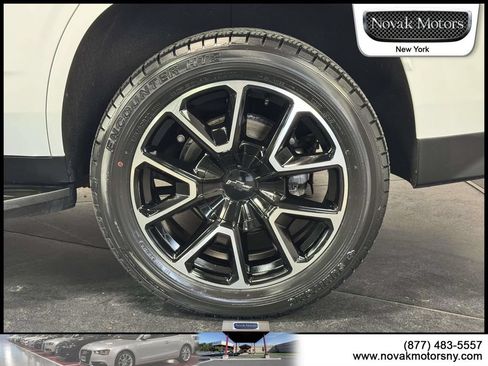 Used 2022 Chevrolet Tahoe RST w/ Luxury Package AWD/4WD image 9