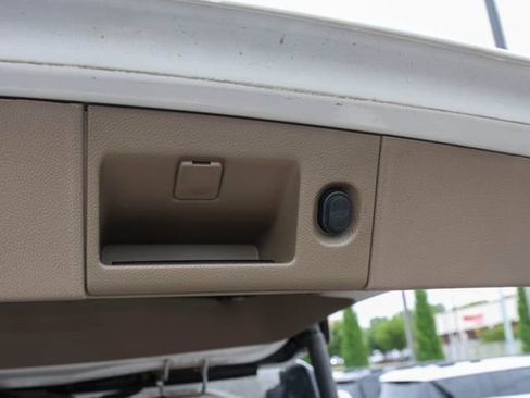 Used 2016 Chevrolet Tahoe LTZ AWD/4WD image 9