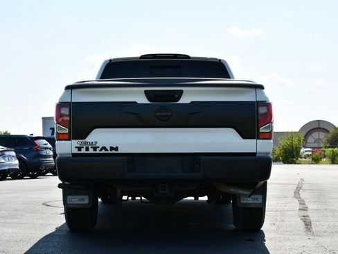 Used 2021 Nissan Titan PRO-4X w/ Pro-4x Convenience Package AWD/4WD image 6