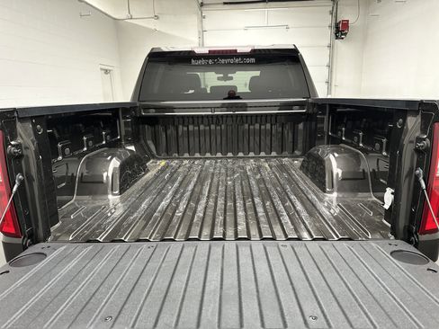 Used 2021 Chevrolet Silverado 1500 Custom AWD/4WD image 15