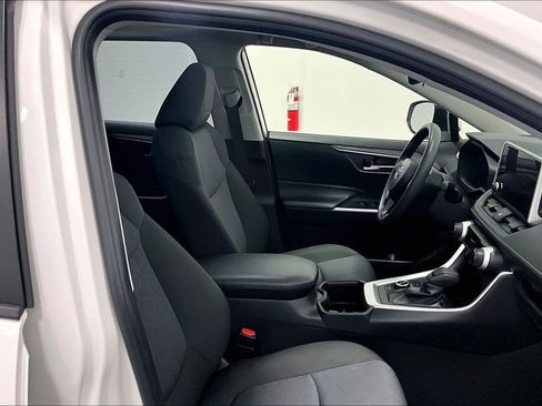 Used 2024 Toyota RAV4 XLE w/ Convenience Package AWD/4WD image 7
