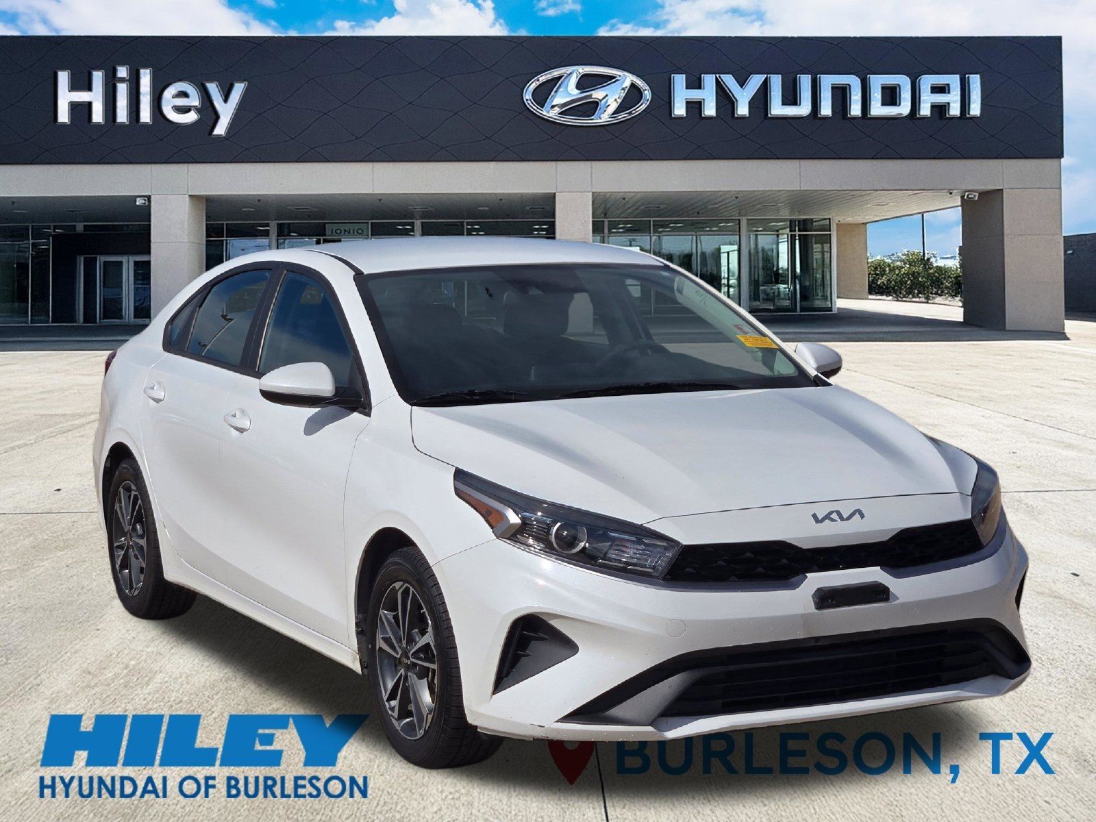 Used 2024 Kia Forte LXS FWD image 1