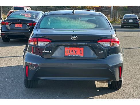 Used 2023 Toyota Corolla LE image 6