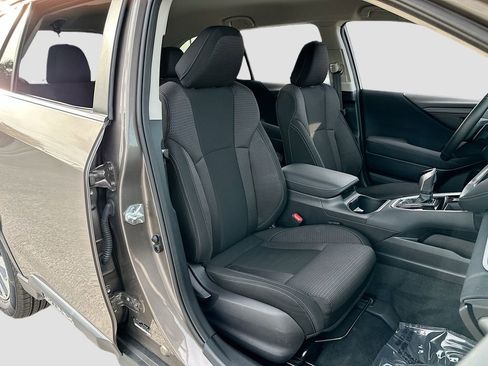 Used 2023 Subaru Outback Premium image 26