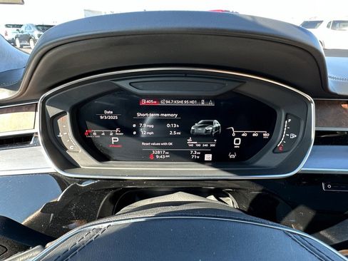 Used 2021 Audi A8 L 4.0T w/ Luxury Package image 26