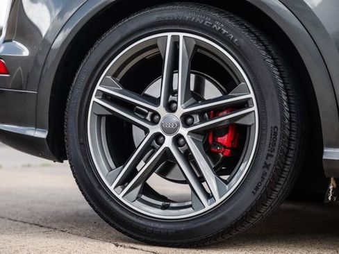 Used 2019 Audi SQ5 Premium Plus w/ Premium Plus Package image 56