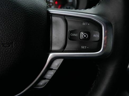 Used 2024 RAM 1500 Laramie AWD/4WD image 26