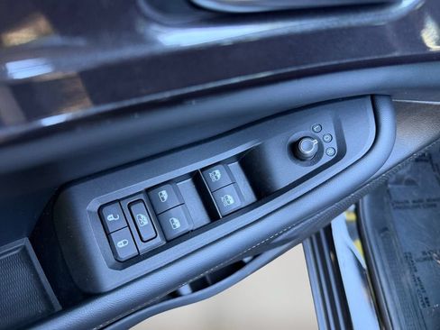 Used 2023 Jeep Grand Cherokee Altitude AWD/4WD image 21