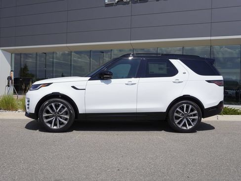 New 2026 Land Rover Discovery Dynamic SE AWD/4WD image 8