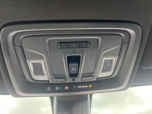 Used 2023 Chevrolet Silverado 2500 High Country image 26