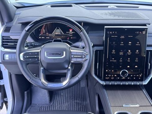 Used 2024 GMC Acadia Denali w/ Super Cruise Package image 21