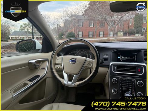 Used 2016 Volvo V60 T5 Premier image 30
