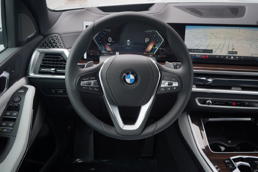 Used 2026 BMW X5 sDrive40i w/ Premium Package RWD image 14
