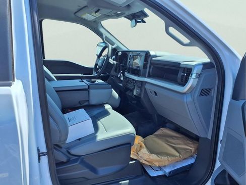 Used 2025 Ford F550 2WD Regular Cab Super Duty image 20