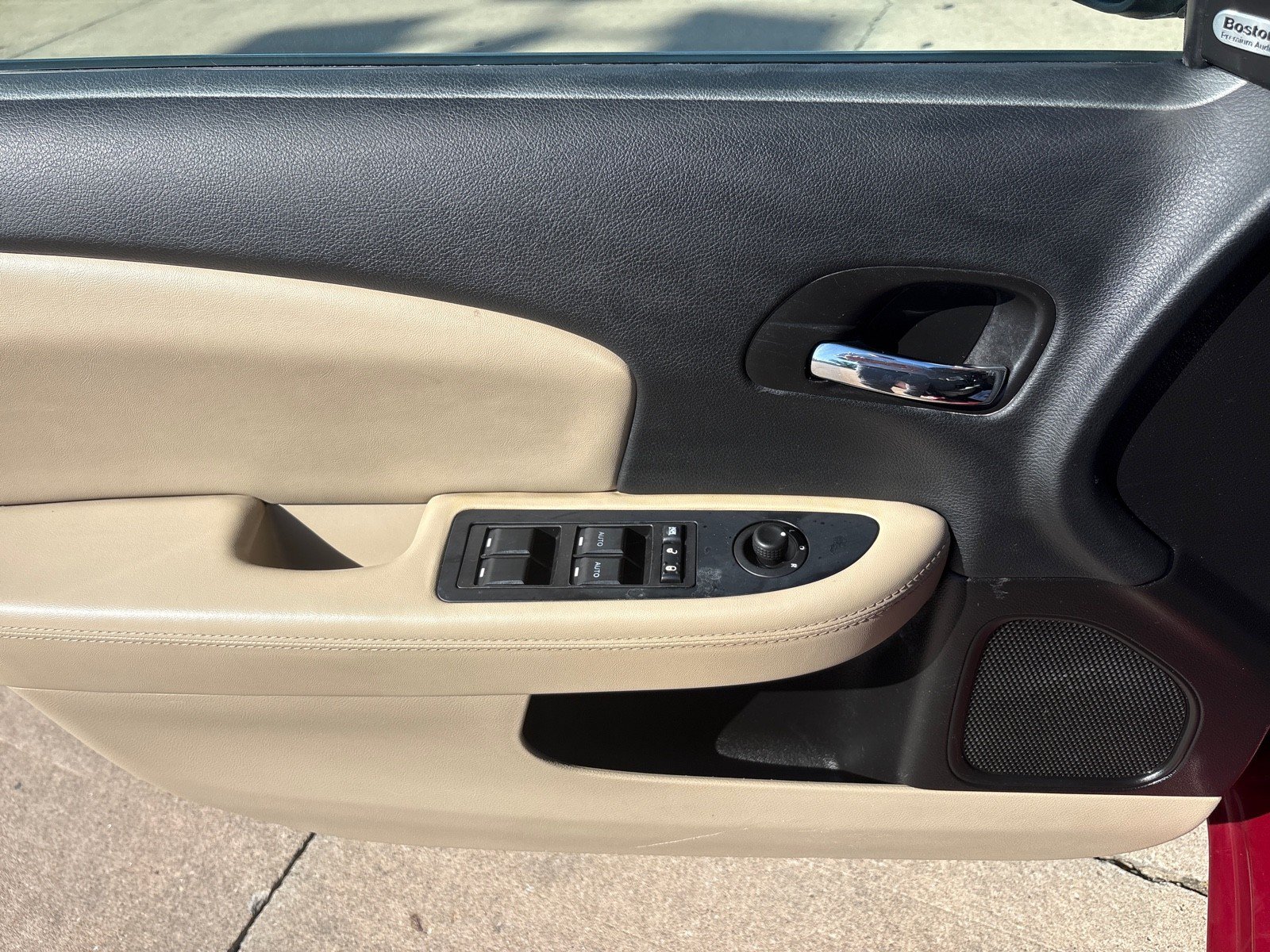 Used 2014 Chrysler 200 Limited w/ Sun/Sound Group FWD image 13