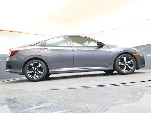 Used 2017 Honda Civic Touring image 34