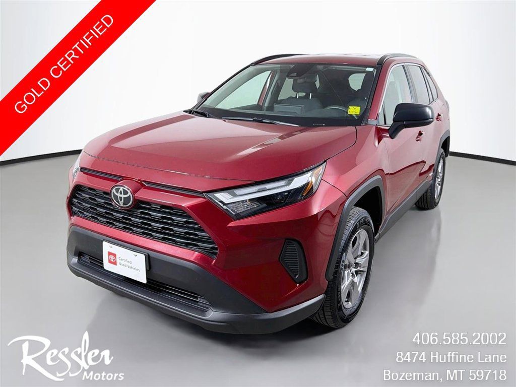 Used 2025 Toyota RAV4 LE AWD/4WD image 1
