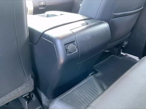 Used 2020 Toyota Tundra SR5 w/ TRD Off-Road Package AWD/4WD image 27