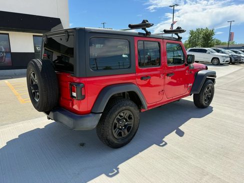 Used 2019 Jeep Wrangler Unlimited Sport AWD/4WD image 16