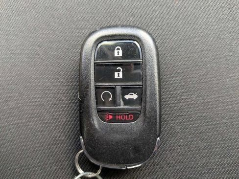 Used 2025 Honda Civic Sport image 28