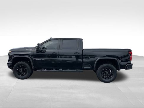 Used 2024 Chevrolet Silverado 2500 ZR2 w/ Technology Package image 15