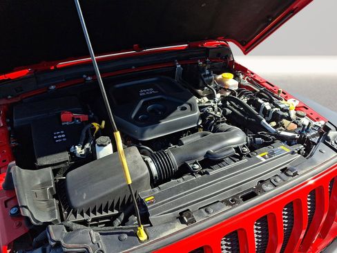 Used 2022 Jeep Wrangler Unlimited Sport image 26