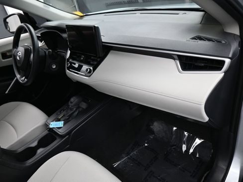 Used 2026 Toyota Corolla Cross L FWD image 37