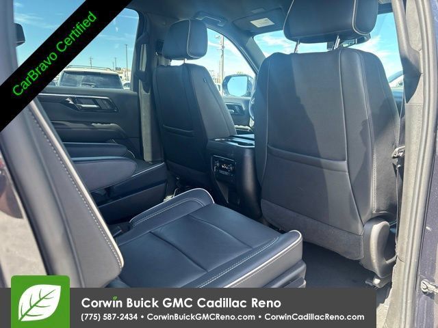 Certified 2025 Chevrolet Suburban Premier AWD/4WD image 32