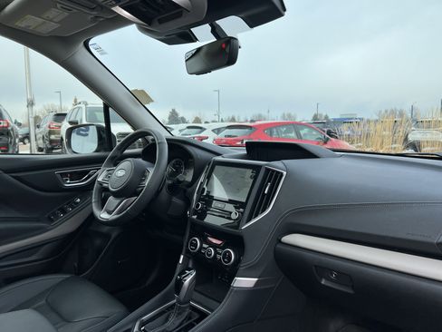 Used 2023 Subaru Forester Limited image 17