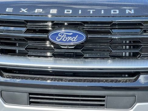 New 2026 Ford Expedition Max Platinum w/ Platinum Ultimate Package AWD/4WD image 46