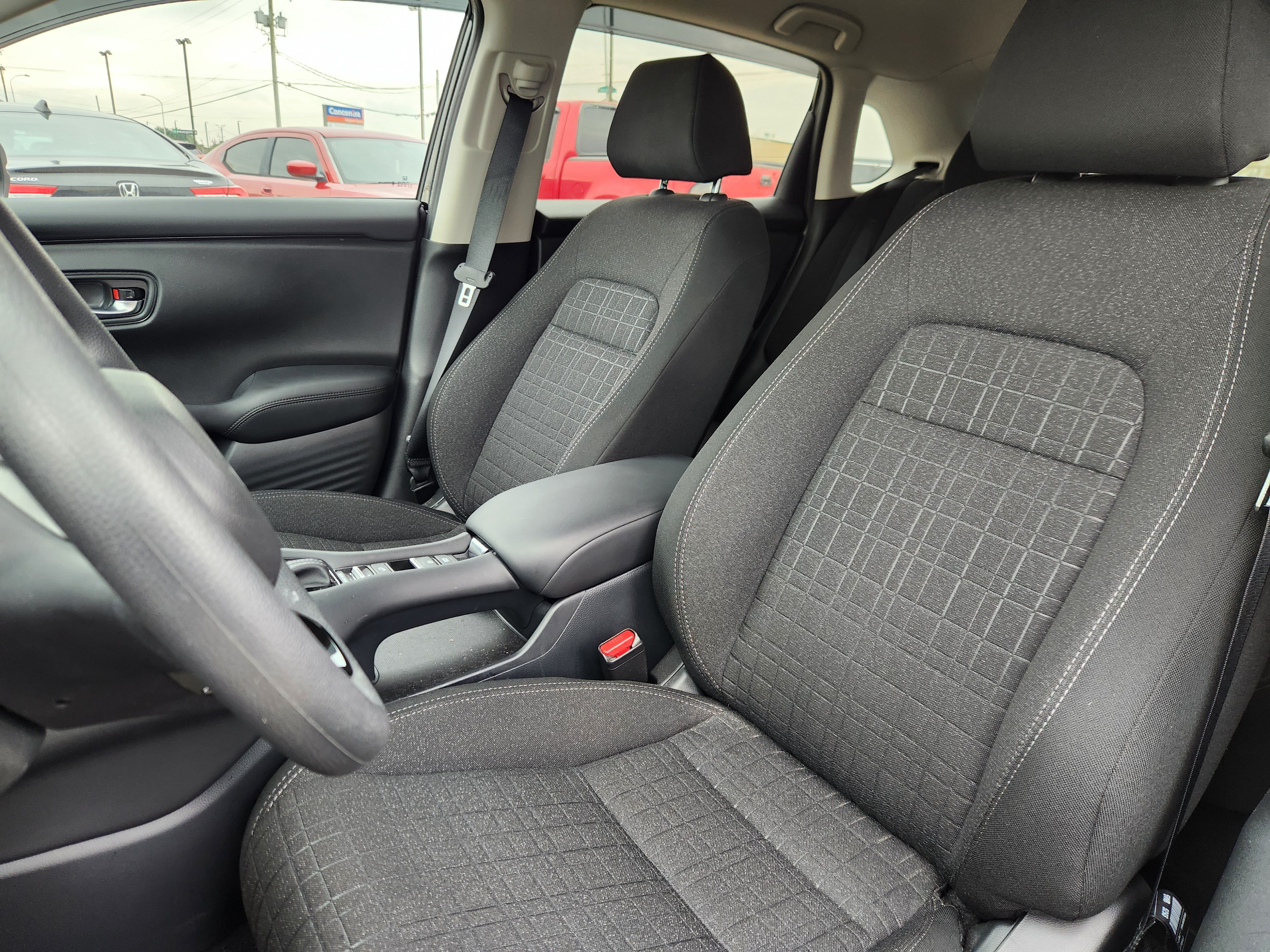 Used 2026 Honda HR-V LX image 8