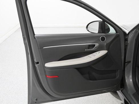 Certified 2023 Hyundai Sonata SEL w/ Cargo Package image 4