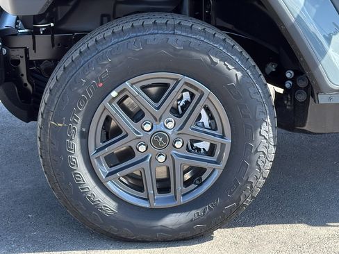 New 2026 Jeep Gladiator Sport AWD/4WD image 24