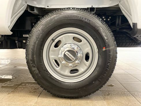 New 2026 Ford F250 XL w/ XL Chrome Package image 22