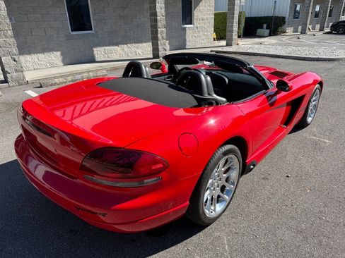 Used 2004 Dodge Viper SRT-10 image 5