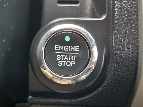 Used 2015 Ford Expedition Platinum image 16