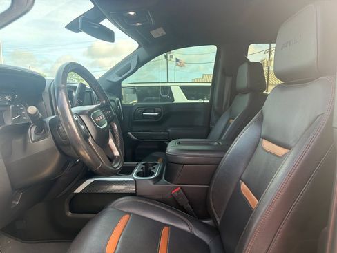 Used 2022 GMC Sierra 1500 AT4 w/ AT4 Preferred Package AWD/4WD image 8
